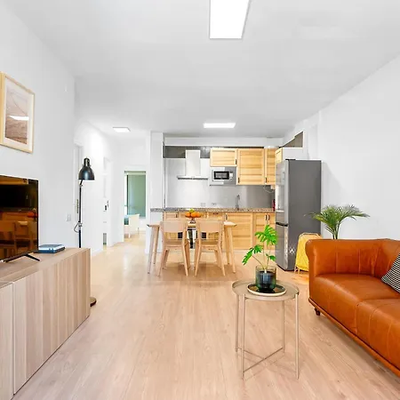 Elegant With Private Workspace Apartment Candelaria