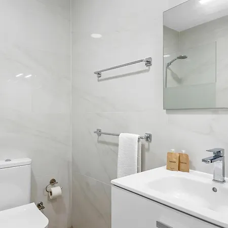 Elegant With Private Workspace Apartment Candelaria