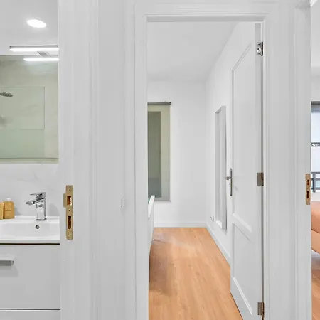 Apartment Elegant With Private Workspace *